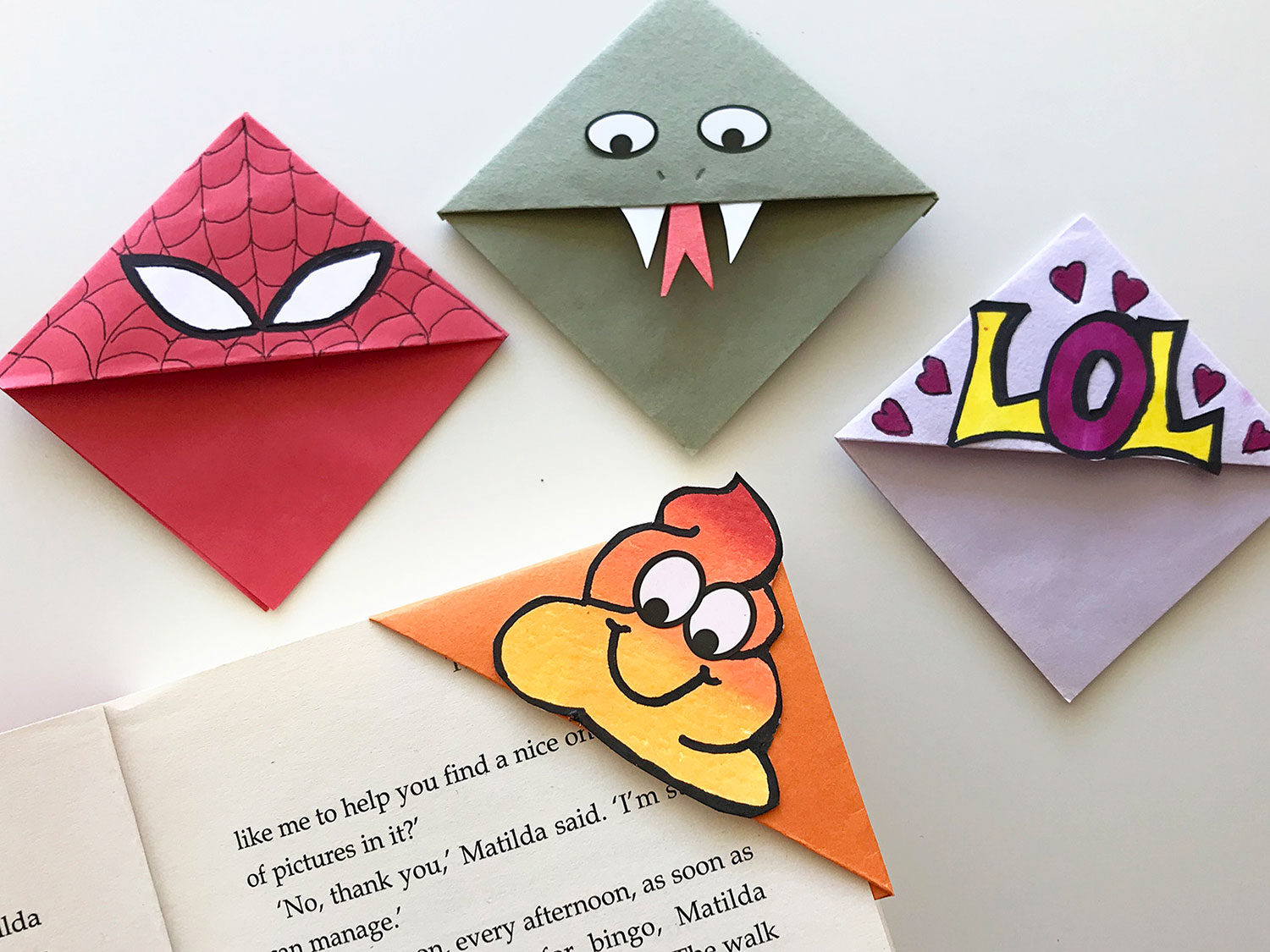 How to Make Paper Bookmarks