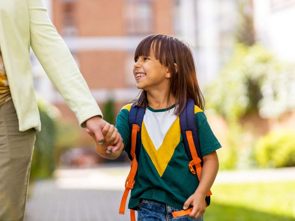 10-ways-to-celebrate-the-first-day-of-kindergarten-scholastic-parents